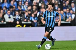 米体：贾沙里为赴米兰和布鲁日决裂，米兰左后卫首选埃斯图皮尼安