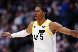 🤡尬住！10号签选科迪威太失败 爵士偷偷解雇了两名球探