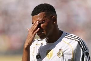 每体：检察院对姆巴佩捐款事件展开调查，球员律师表示捐赠为合法