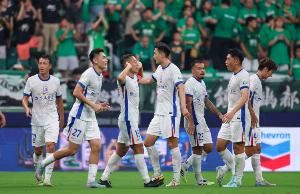 媒体人谈京沪大战：申花领先一个身位，应该是夺冠超级大热了