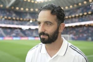 阿莫林：得看看库尼亚是否理解他的位置，首场热身赛没抱太高期望