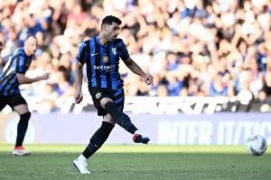 记者：贝西克塔斯接触国米33岁中锋塔雷米 西汉姆&富勒姆也在关注