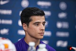 记者：特谢拉和于汉超有黄牌在身，本场如果染黄半决赛将停赛