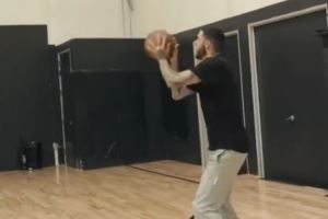 跑动接应出手15连中😮骑士新援朗佐-鲍尔最新特训视频来袭