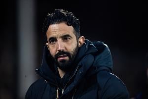 邮报：曼联可能没有新前锋的情况下开始新赛季，几个目标都没买到