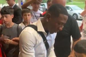 意媒：埃斯图皮尼安已选择米兰2号球衣，过去他从未穿过这个号码