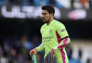 TA：曼城仍有可能补强右后卫 埃德森和奥尔特加将有一人离队