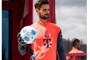 拜仁官方庆祝乌尔赖希37岁生日，球员为拜仁出战103场丢117球