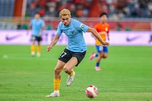 记者：拜合拉木已在球队群里解释了他的本意，是对输球不甘和遗憾