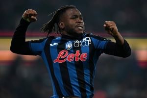 记者：卢克曼在市场上，但亚特兰大表示卖给谁、卖多少由他们决定