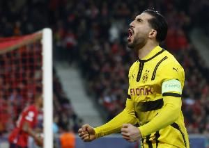 图片报：埃姆雷-詹上赛季曾吃止痛药带伤作战，如今仍受伤病困扰