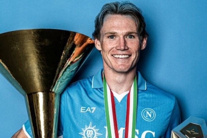 ESPN：麦克托米奈自离开曼联加盟那不勒斯以来↓