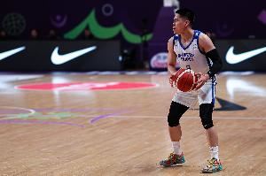 英俊霸气！陈盈骏11中6贡献15分5板4助2断 2记大心脏三分力挽狂澜