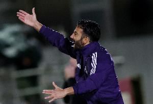 一夜没睡？记者：曼联凌晨1点后才抵达，阿莫林早上7点便来到基地