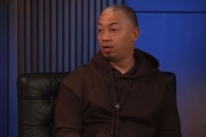 卢：我们需要比尔得分 他也会吸引两到三名防守球员然后完成传球