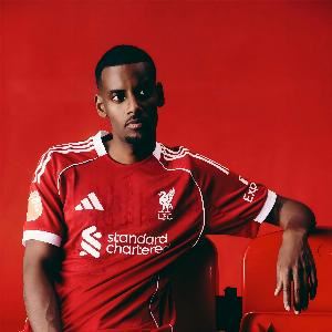 TA揭伊萨克转会内幕：利物浦2022年就想签下他 7月决定签下两前锋