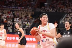 宫鲁鸣：张子宇亚洲杯遭遇的坏动作已到极致 个性化训练宁慢不急