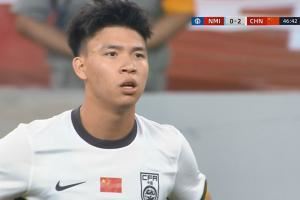 记者：王钰栋确实是独一档的存在，但要更好发展得尽快出国踢球
