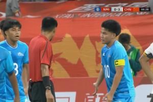 多才多艺...北马里亚纳群岛U23首发20号中卫还是羽毛球球员