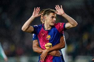 接受膝盖手术！专家谈加维：手术能更好保护膝关节但需长时间恢复