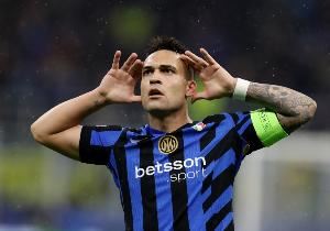 意天空：劳塔罗将搭档图拉姆首发出战 伯尼脚踝有问题但不影响