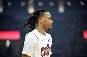 加兰：鲍尔防守端很有破坏力篮球智商很高 很开心小南斯回归