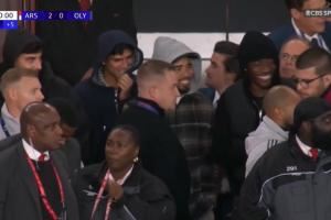 养伤F4🤣阿森纳主场通道4人戴帽：哈弗茨、因卡、热苏斯、马杜