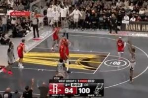 都是前勇士锋线！巴恩斯大空位三分命中 回头又造了KD进攻犯规