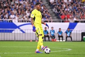 罗马诺：铃木彩艳缺席3到4个月，帕尔马将寻求免签门将