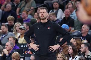 解说：开拓者以防守作为根基 最后居然犯了如此错误的防守选择